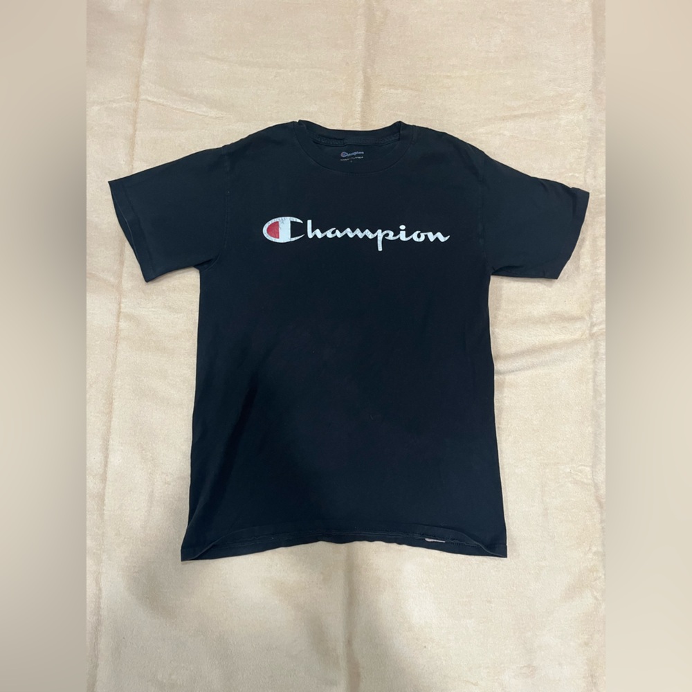 Champion Classic Black Tee🖤✨